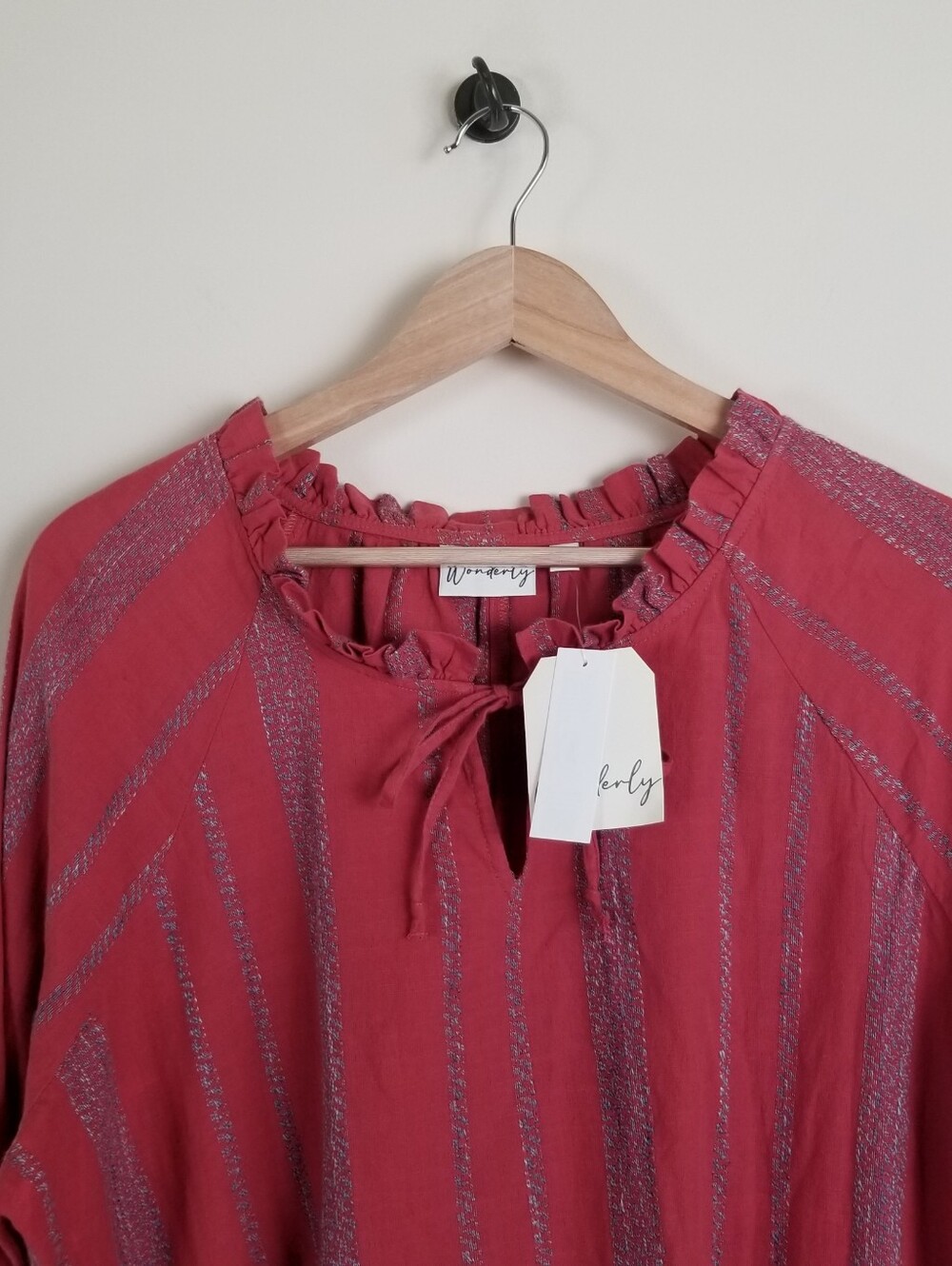 Wonderly Peplum Ruffle Top Size XL NWT - Picture 3 of 6